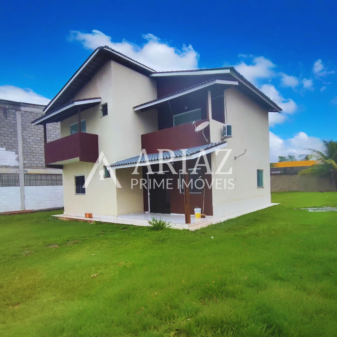 Linda Casa com 600m² de Área próximo à Estrada do Coco | Abrantes