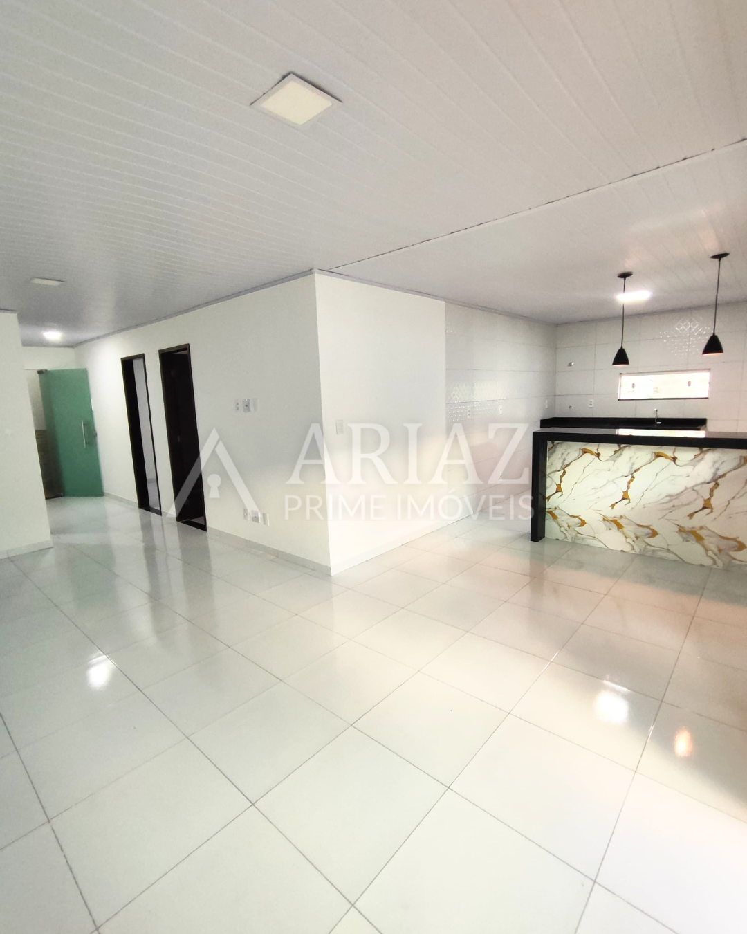 Casa para Aluguel em Abrantes – 2 Quartos | Nova e Bem Localizada