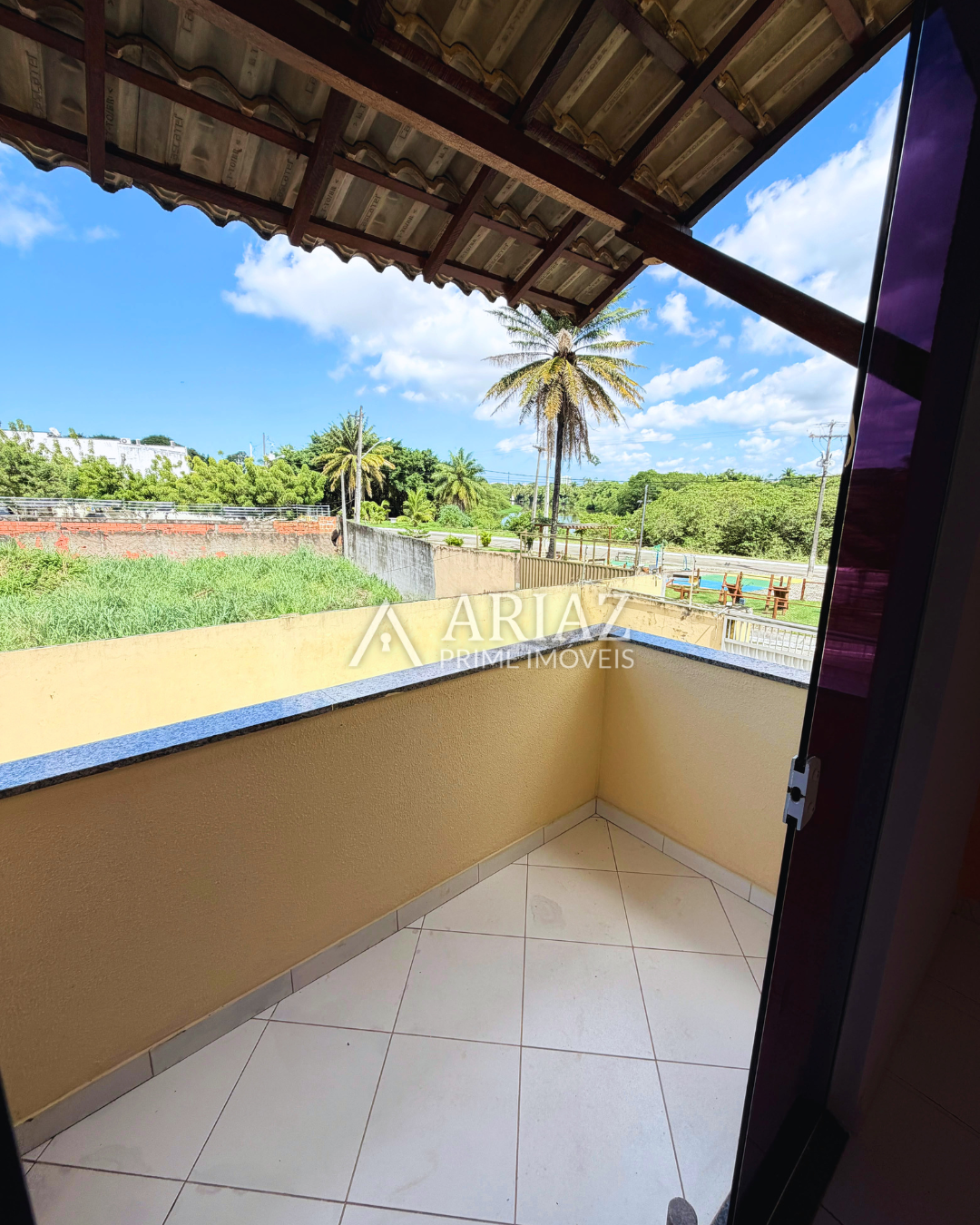 Casa Duplex em Condomínio – Catu de Abrantes | 4 Quartos